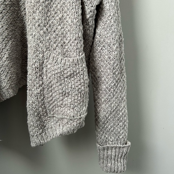 ABERCROMBIE AND FITCH HIGH LOW WOMENS CARDIGAN SZ M - Picture 3 of 4